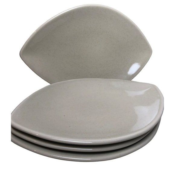 Set of 4 Pfaltzgraff Cappuccino 11 3/4" x 8" Leaf Shaped Buffet Plates - Picture 1 of 4